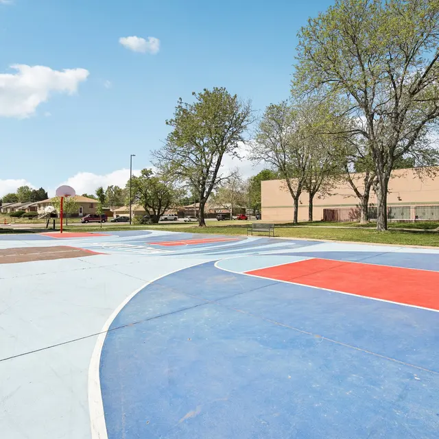 Skyland Park basketball court.jpg