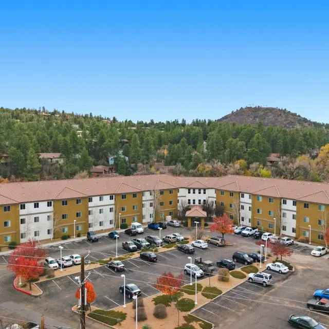 011_ListerPros (2).jpg 011_ListerPros (2).jpg