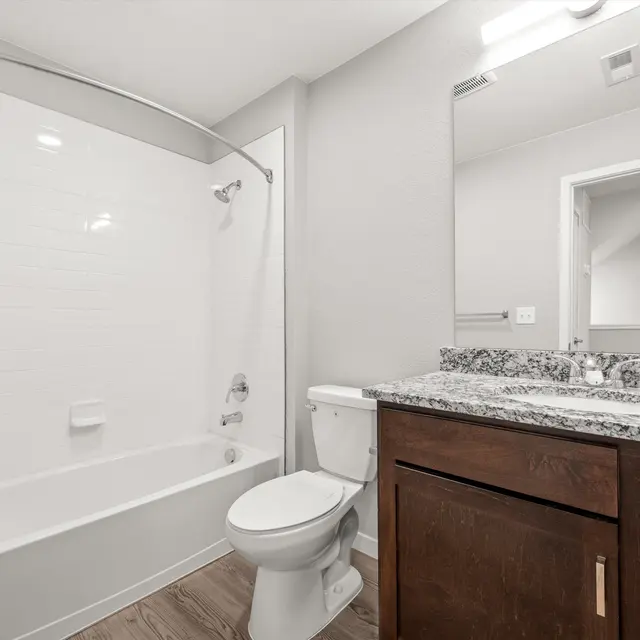 35-Bathroom - Unit 2.jpg 35-Bathroom - Unit 2.jpg