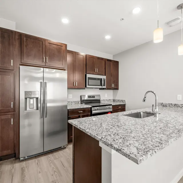 30-Kitchen - Unit 2.jpg 30-Kitchen - Unit 2.jpg