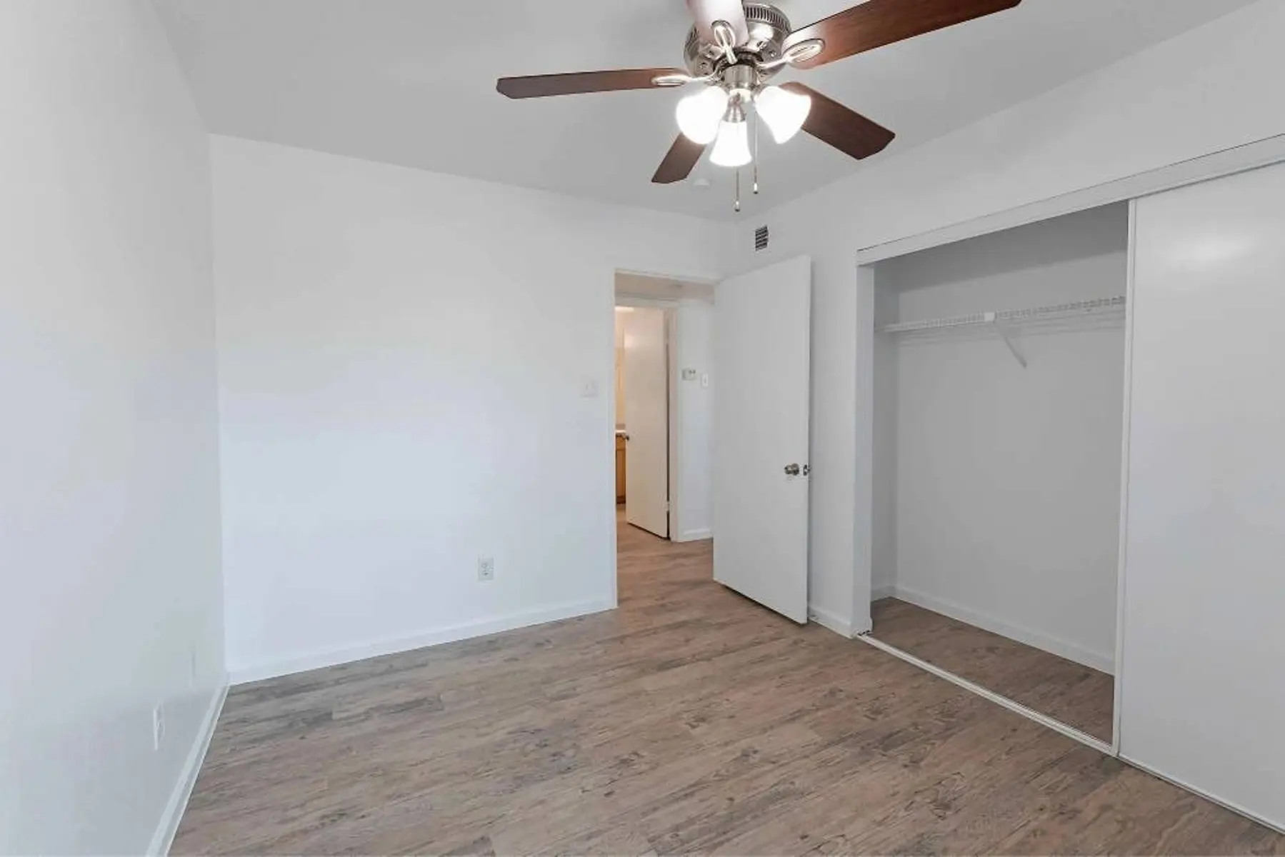 p2527064_Lexington_Hills_2bed_1bath_A_12_2_FloorPlan.jpg