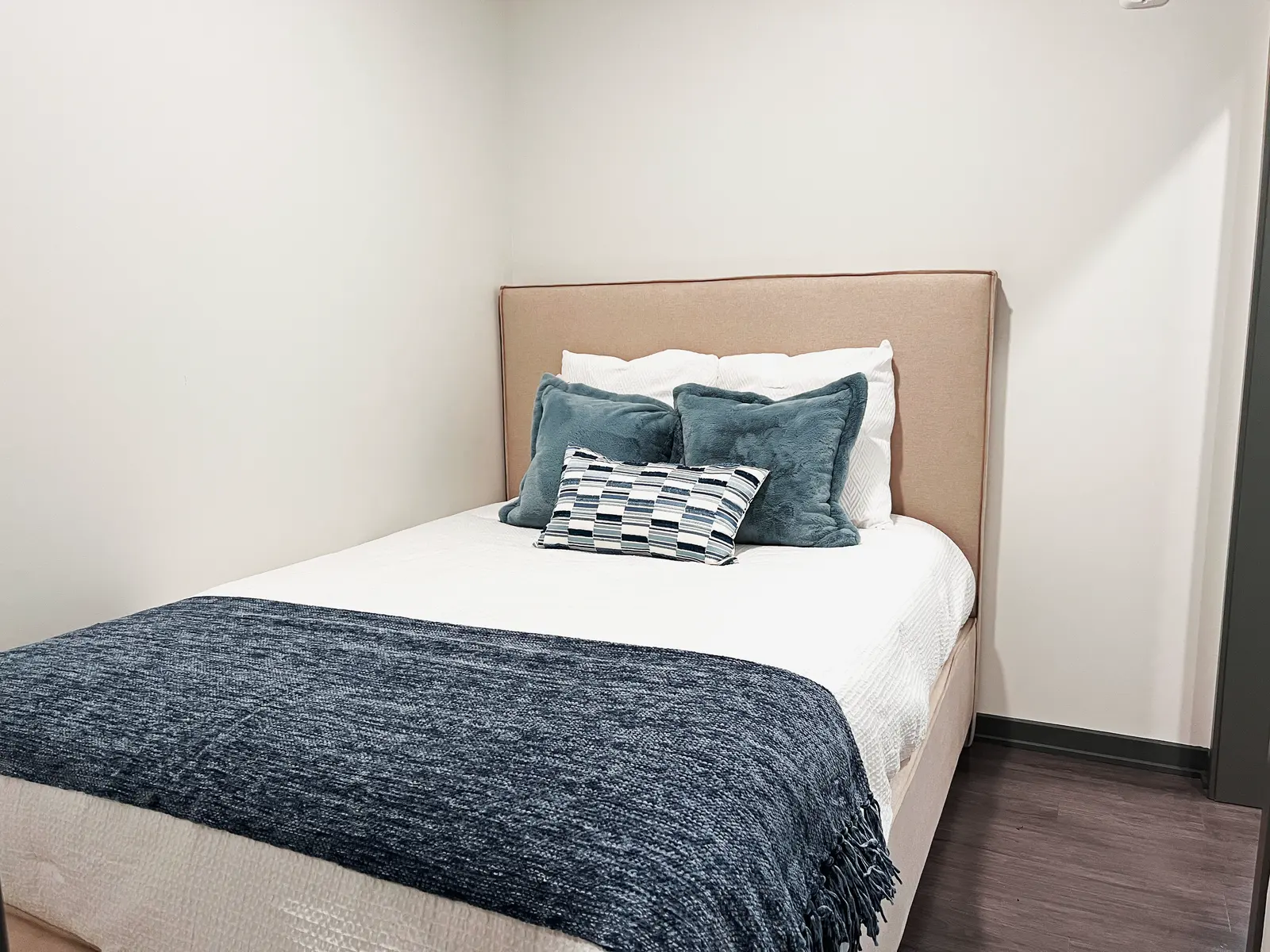 Signature - Bedroom