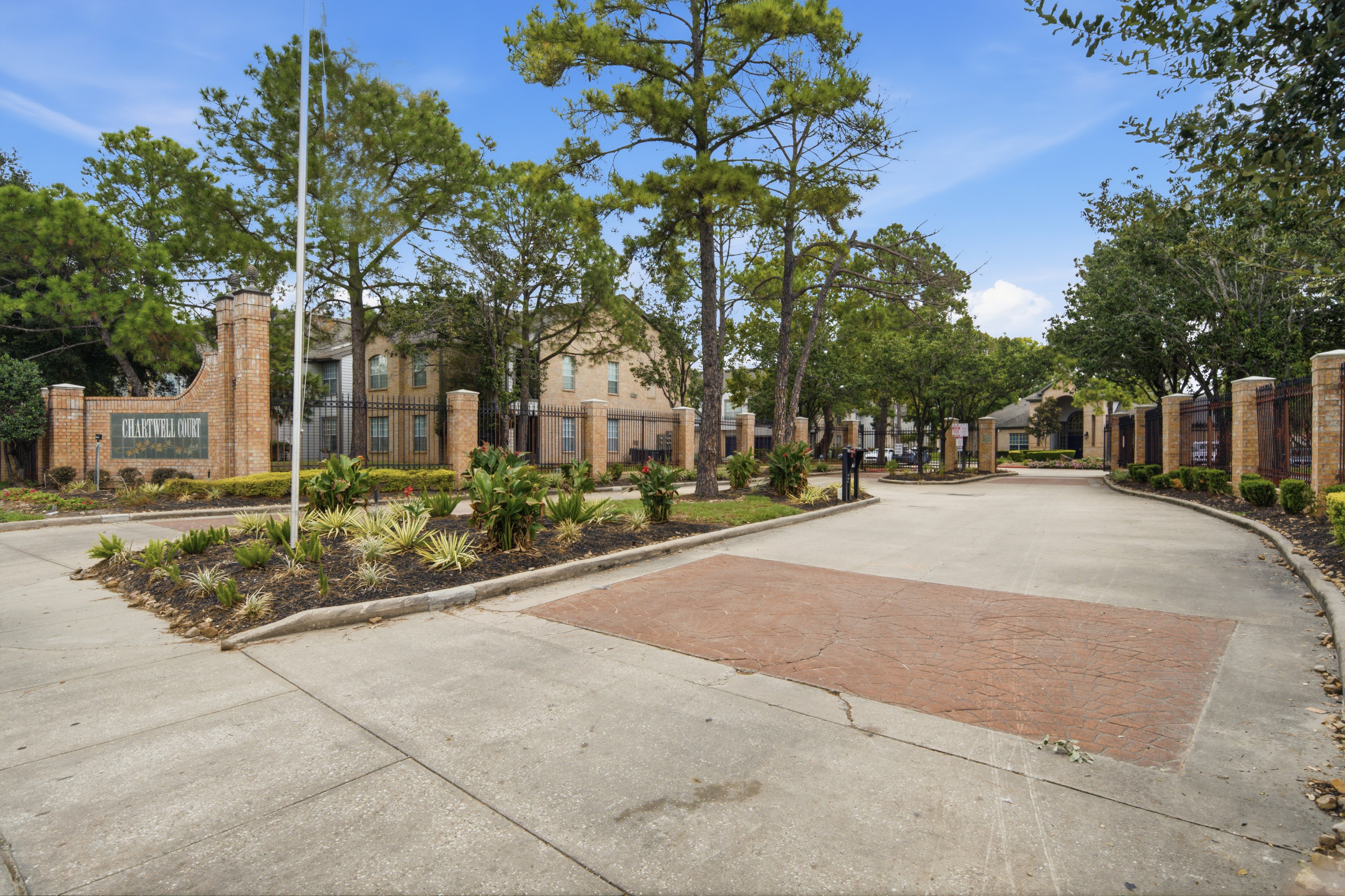 Apartment, Community, Landscaping