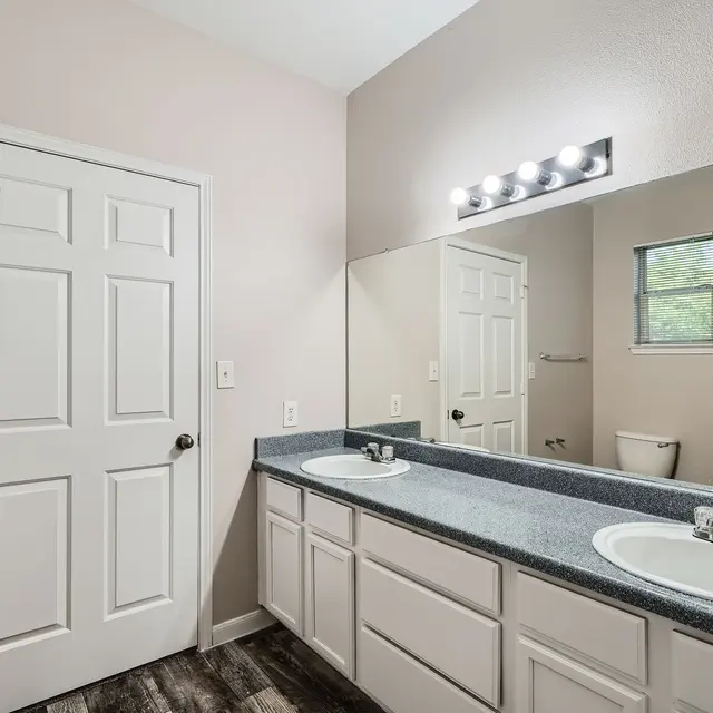 2800 Collins Creek Dr - Web Quality - 020 - 28 2nd Floor Primary Bathroom.jpg