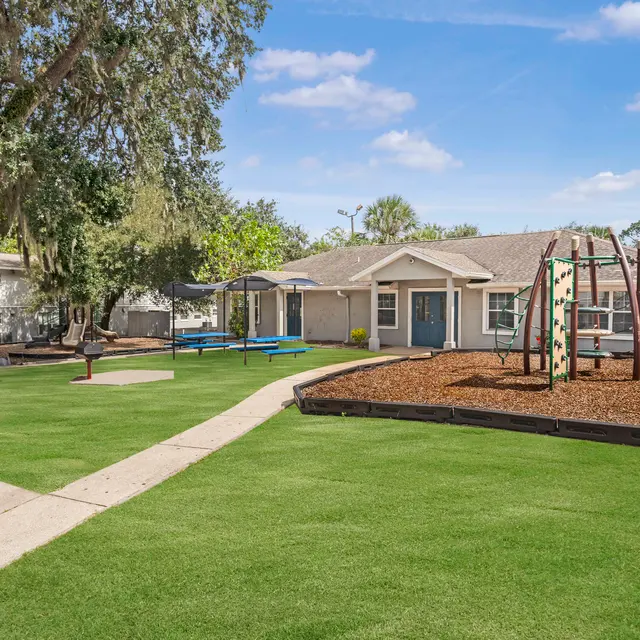 Oyster Creek - Exterior