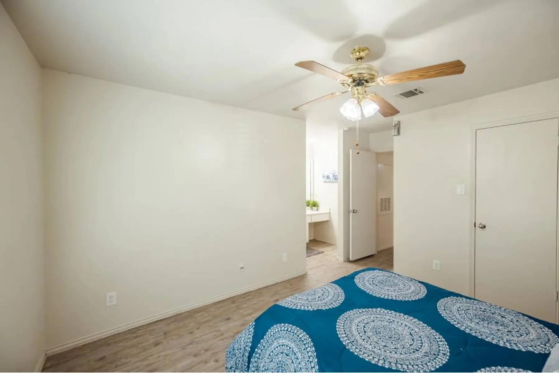 p2527063_Bridge_at_Sterling_Village_Executive_12_2_FloorPlan.jpg