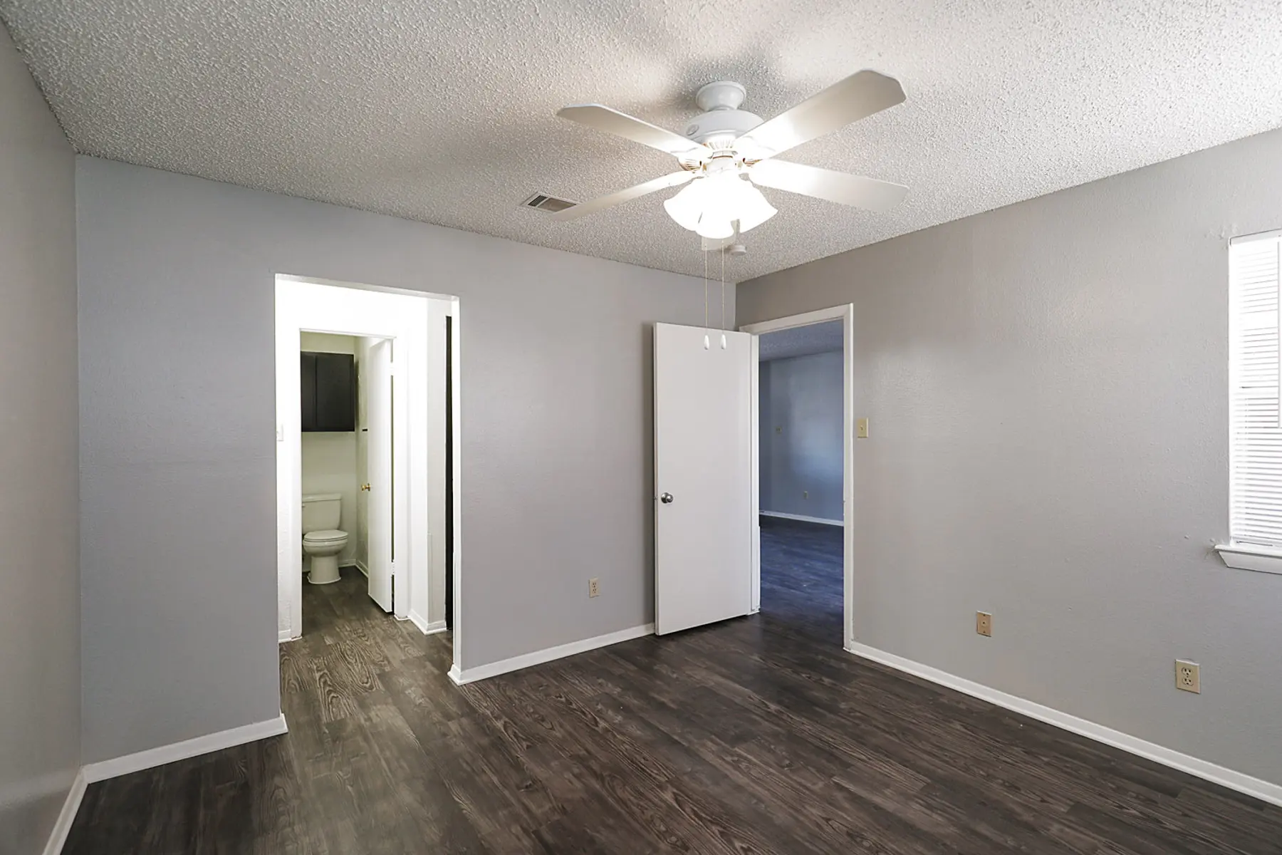 d15490d1-4ca8-4809-98c3-00a41e5a46b1.jpg d15490d1-4ca8-4809-98c3-00a41e5a46b1.jpg