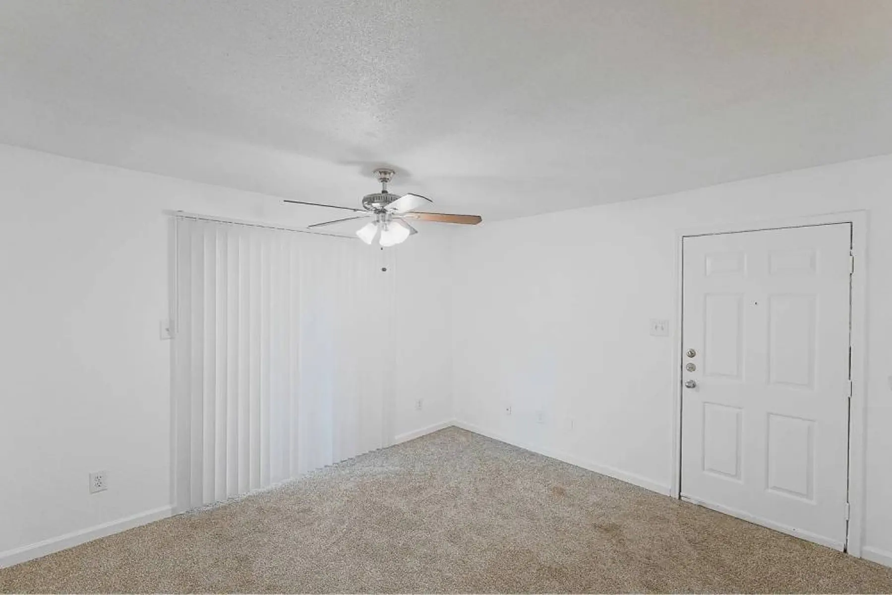 p2527064_Lexington_Hills_1bed_1bath_A_3_2_FloorPlan.jpg