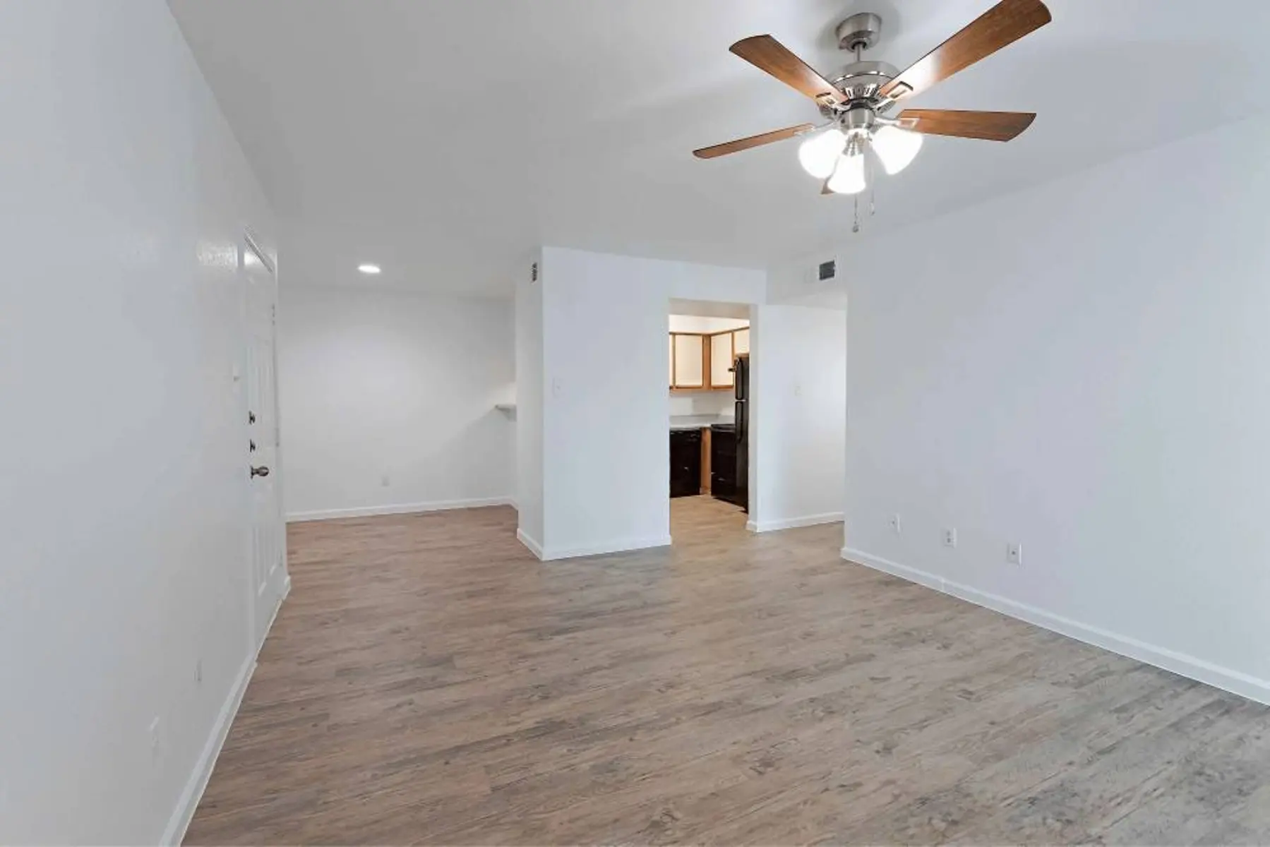 p2527064_Lexington_Hills_2bed_1bath_A_4_2_FloorPlan.jpg
