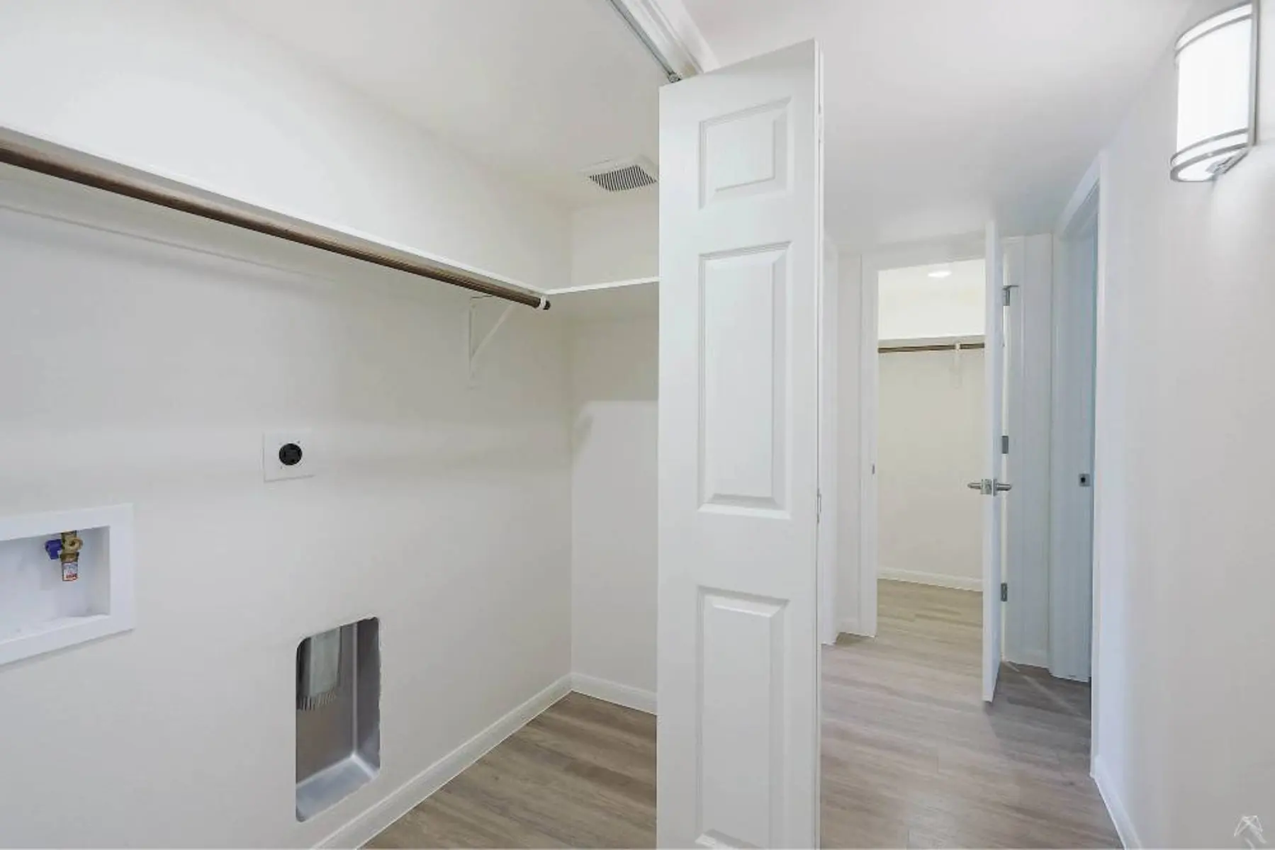 p2527061_Bridge_at_Bent_Tree_Two_Bed_Two_Bath17_2_FloorPlan.jpg