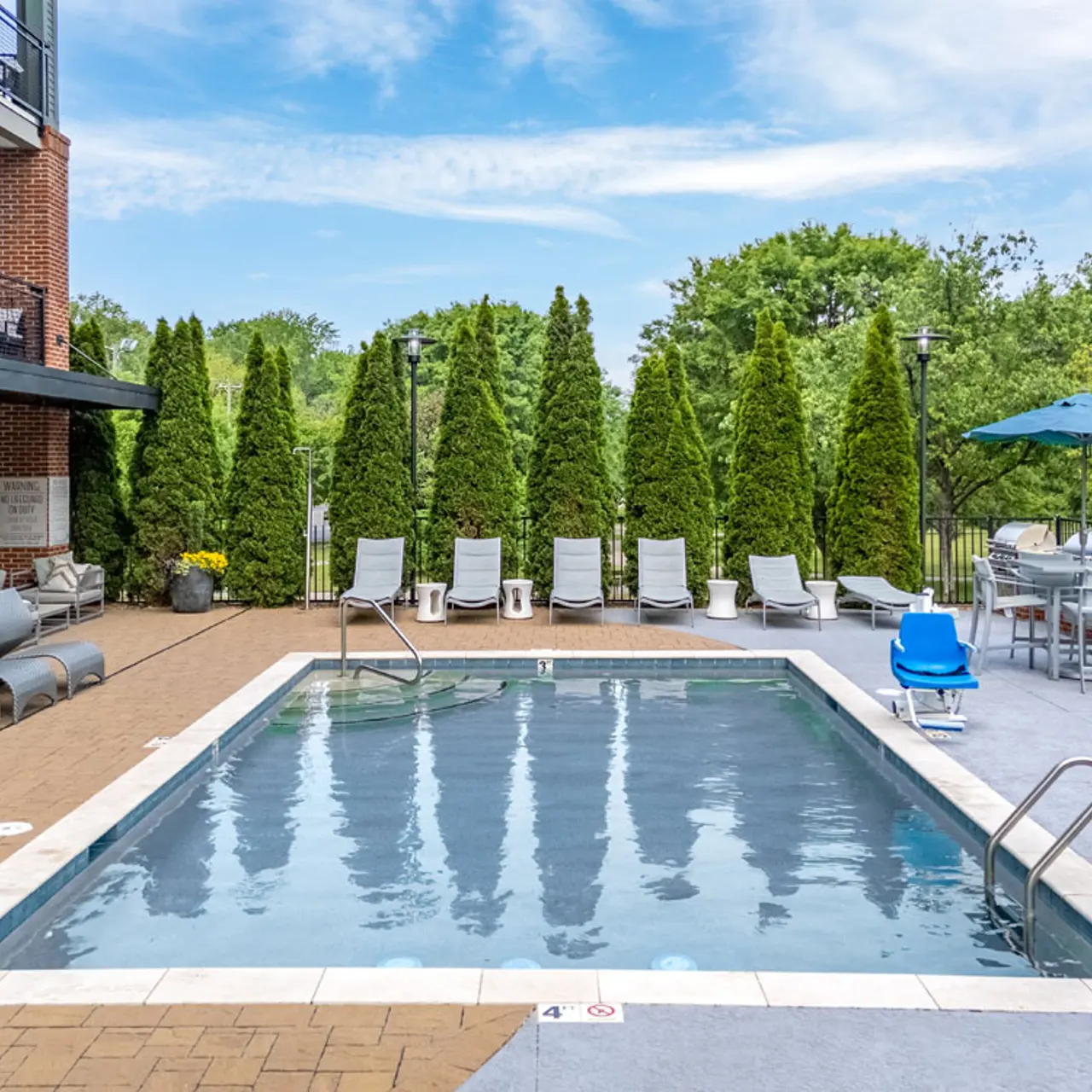 Asbury Flats - Swimming Pool