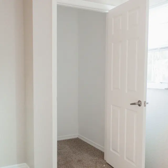 Oakwood Sarasota - Corner, Door, Floor