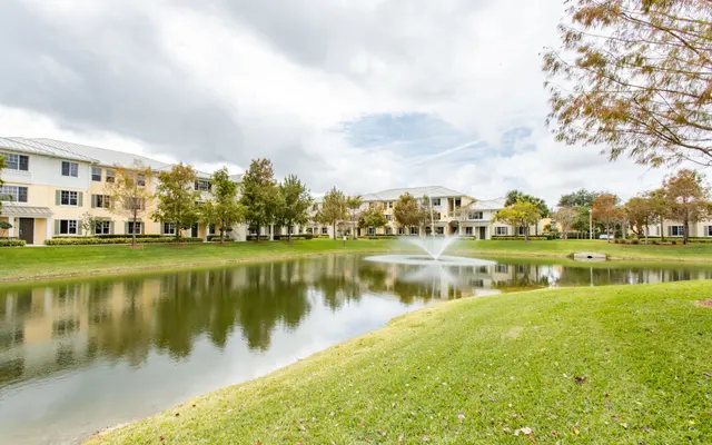 Pinnacle at Avery Glen Lake Pinnacle at Avery Glen Lake