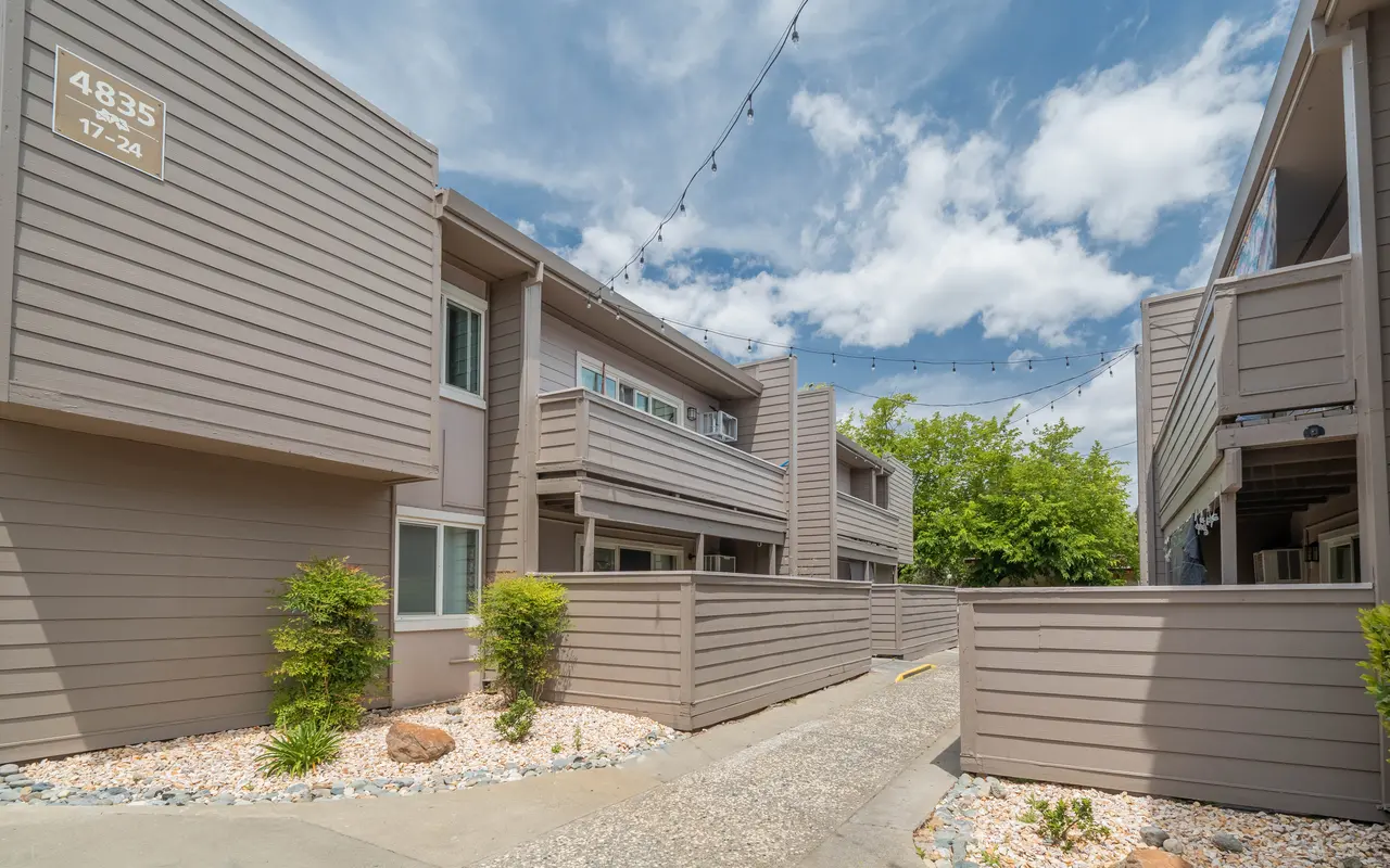 Magnolia Court Apartments - Neighborhood, City, Condo