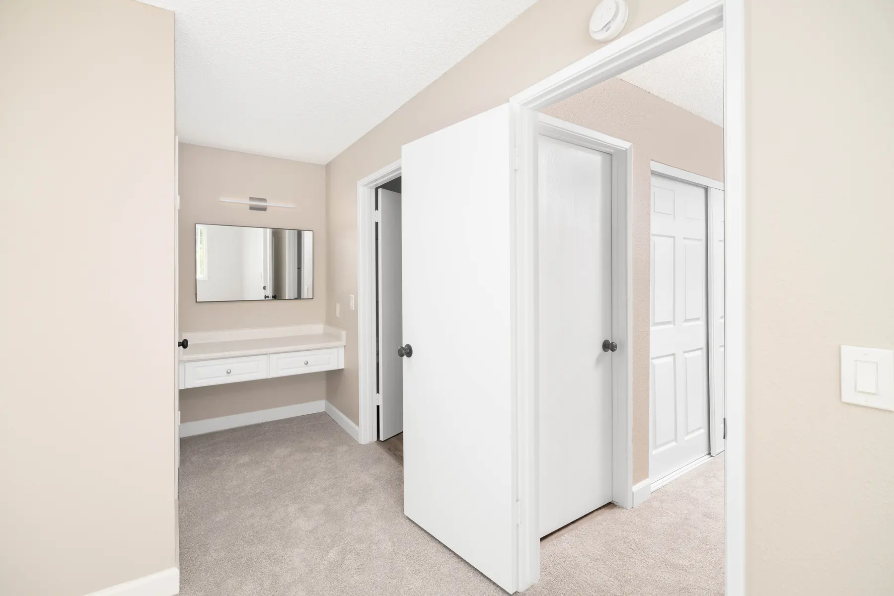 Parkview Apartments - Corner, Indoors, Interior Design