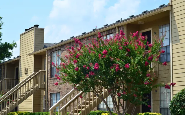 Woodbridge Crossing Woodbridge Crossing - Handrail, Railing, Outdoors