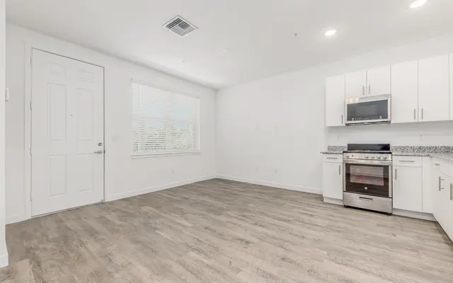 Centre at Abacoa - Indoors, Interior Design, Floor