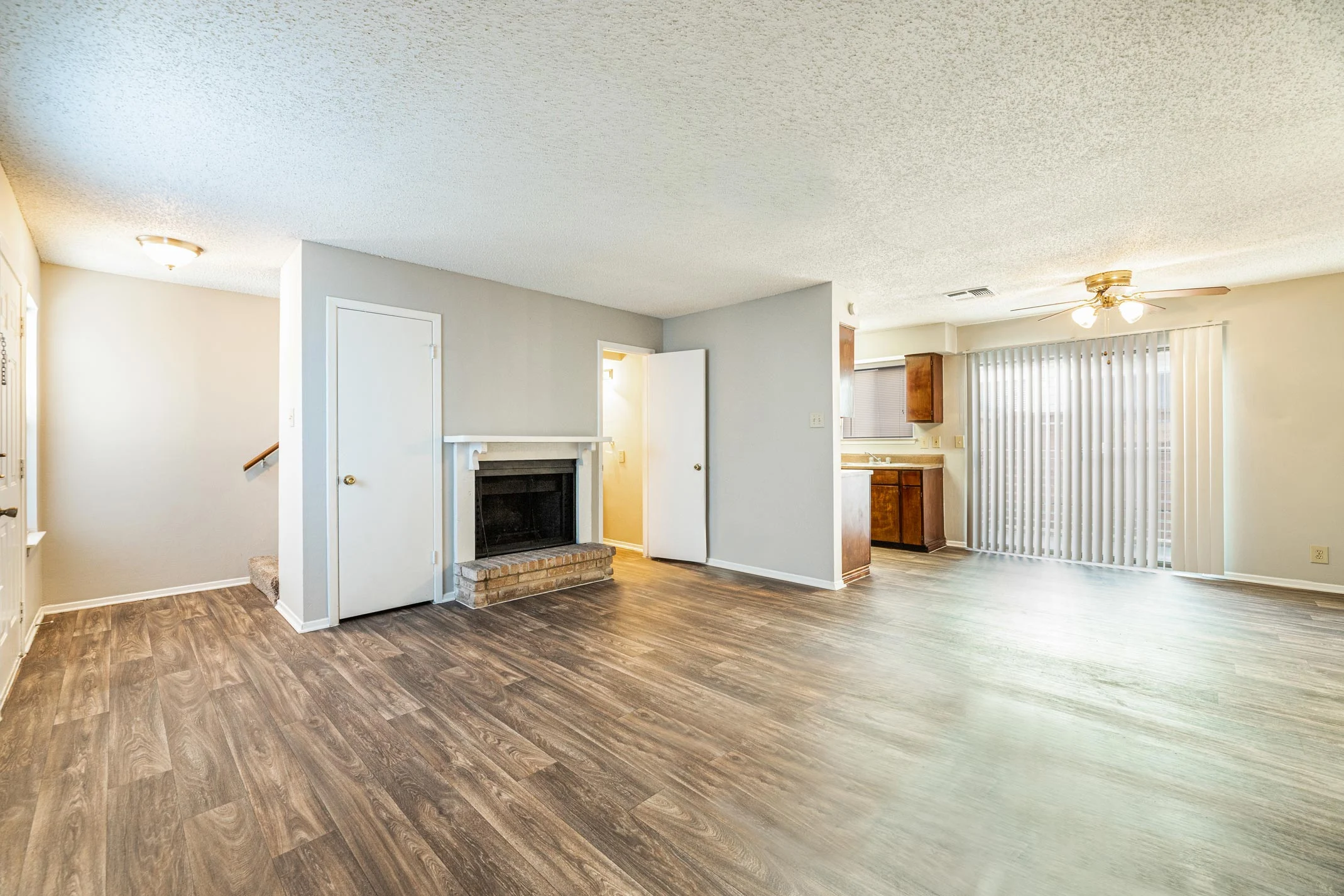 The Camaron - Wood, Floor