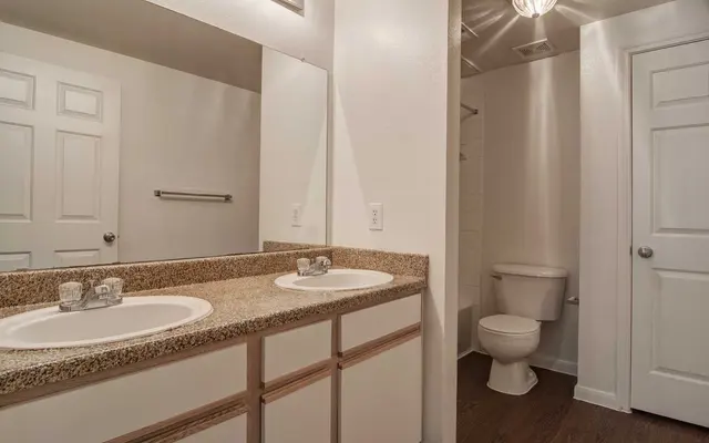 Reading Park - Corner, Sink, Bathroom