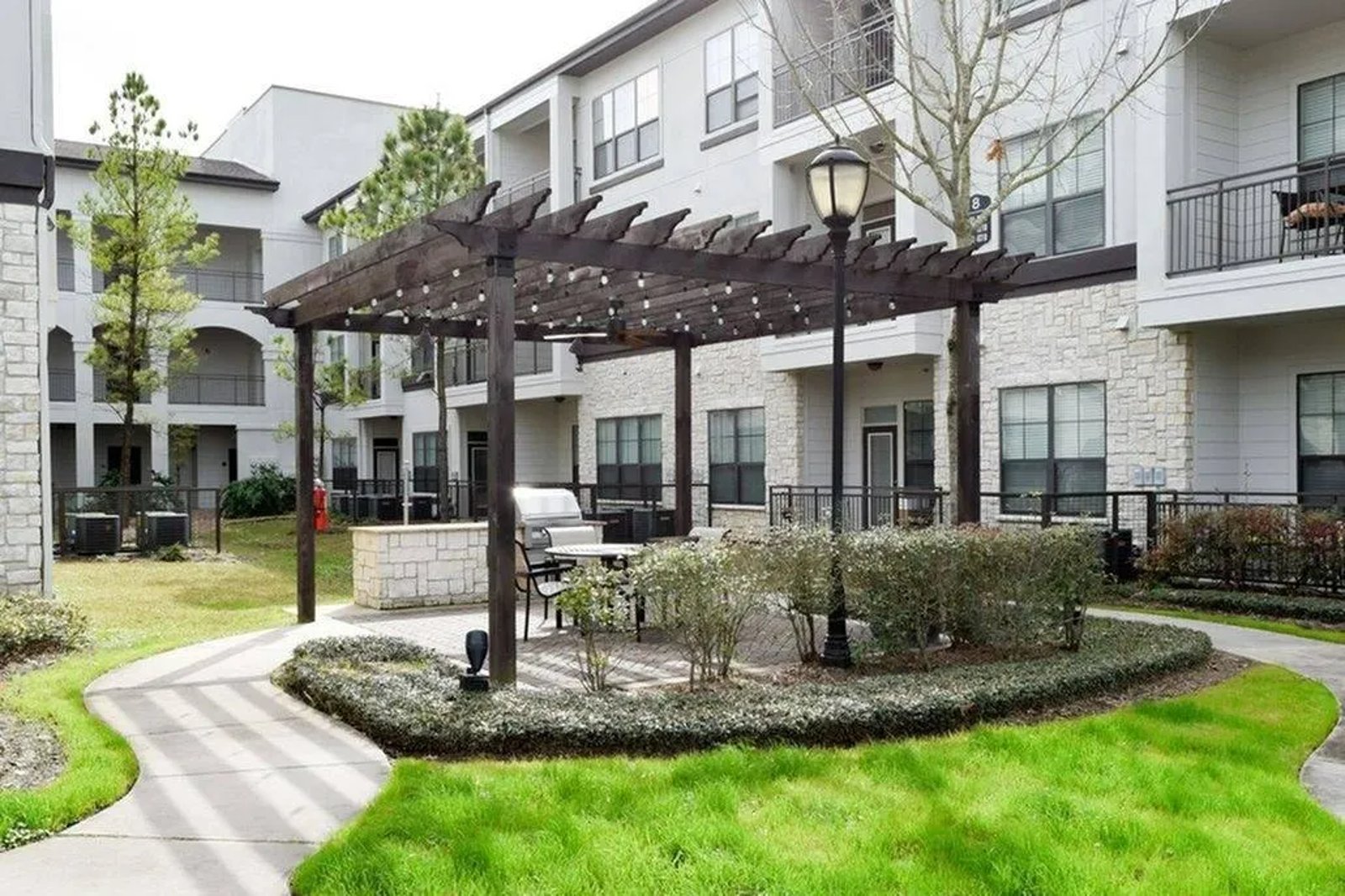 2 Bedroom Rental – 13801 Napoli Dr, Houston, TX, 77070