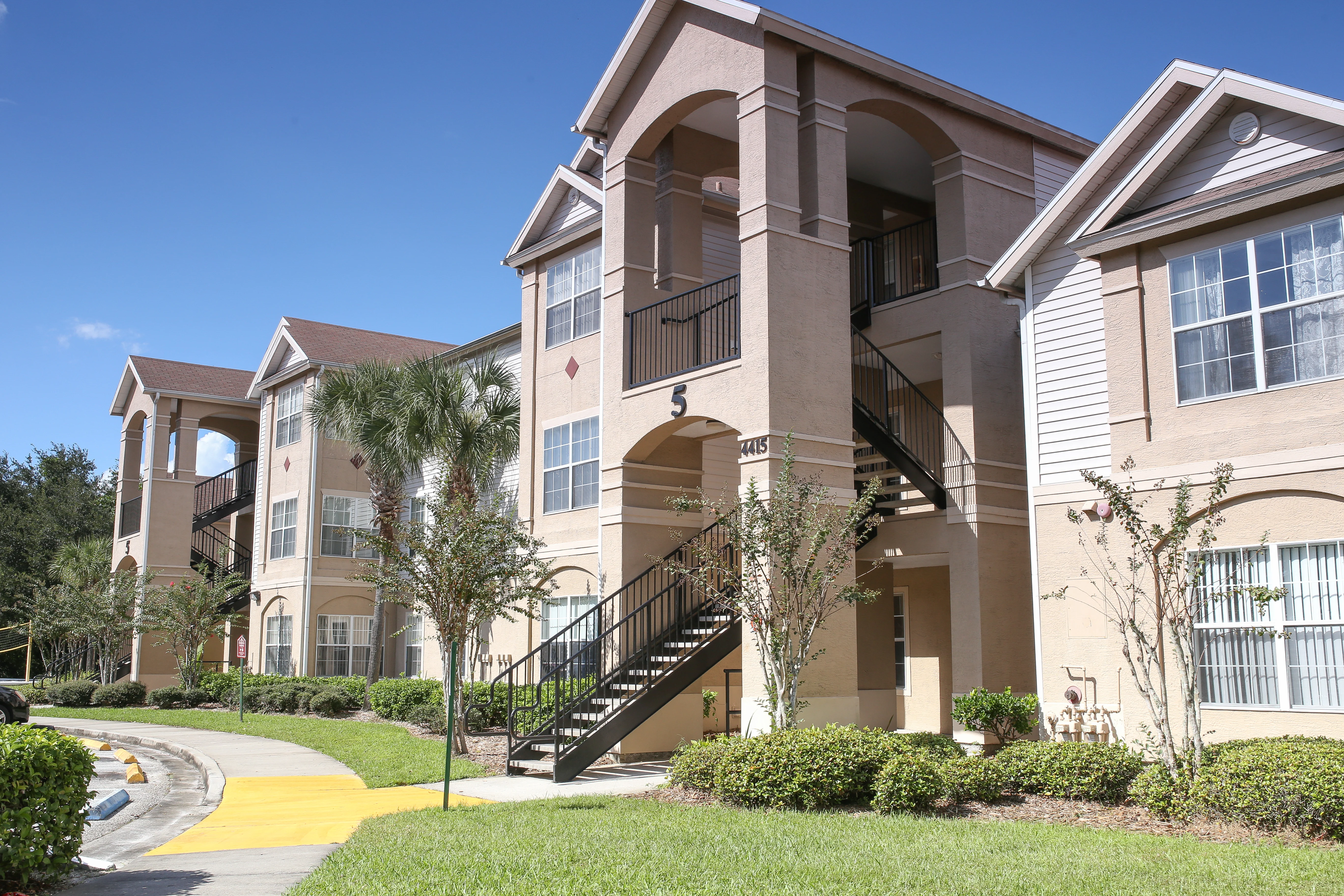 Lake Pointe Apartments Lake Pointe Apartments - Plant