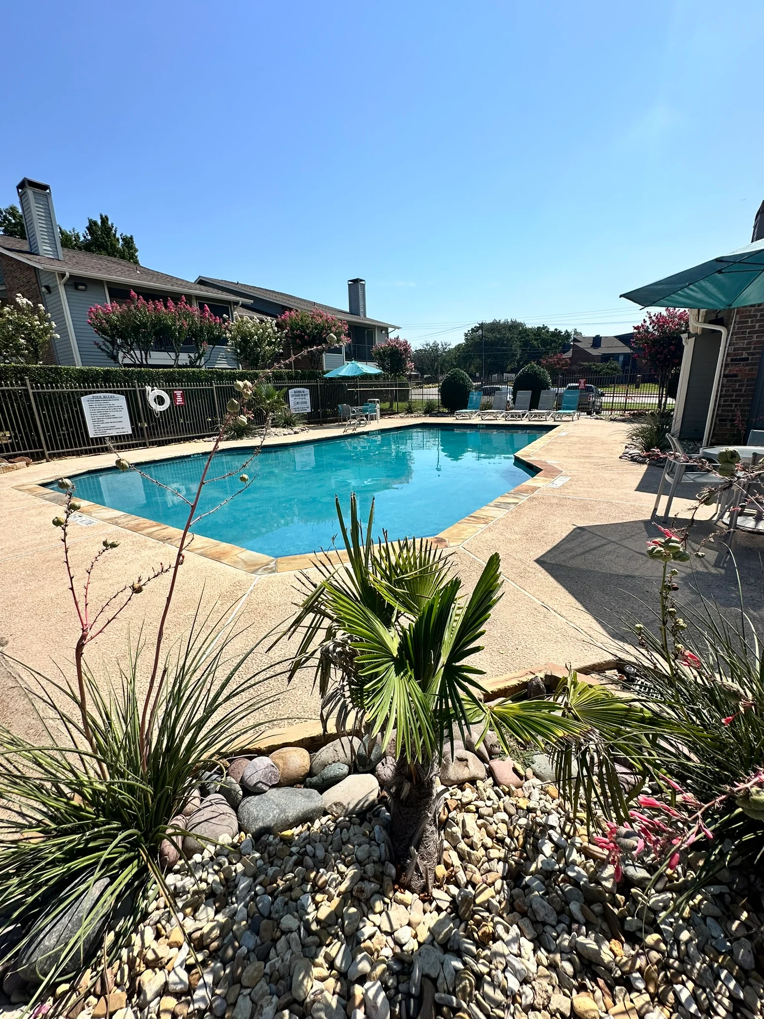 Autumn Breeze Apartments - Pool, Water, Swimming Pool