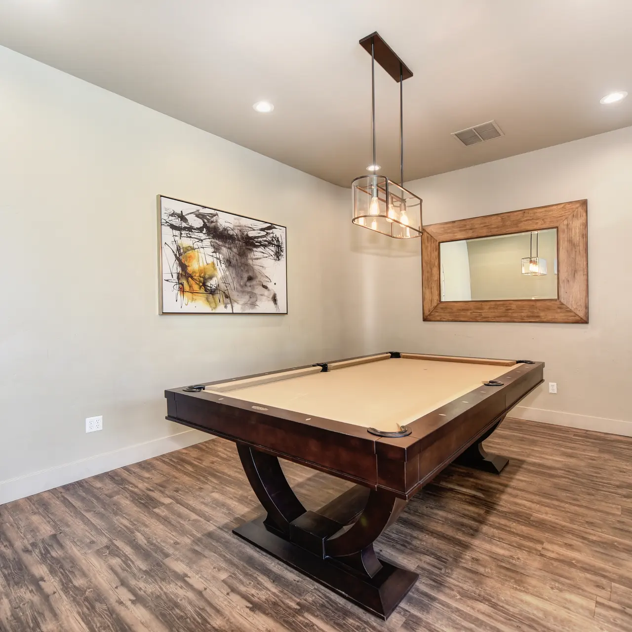 Emerald Pointe - Room, Flooring