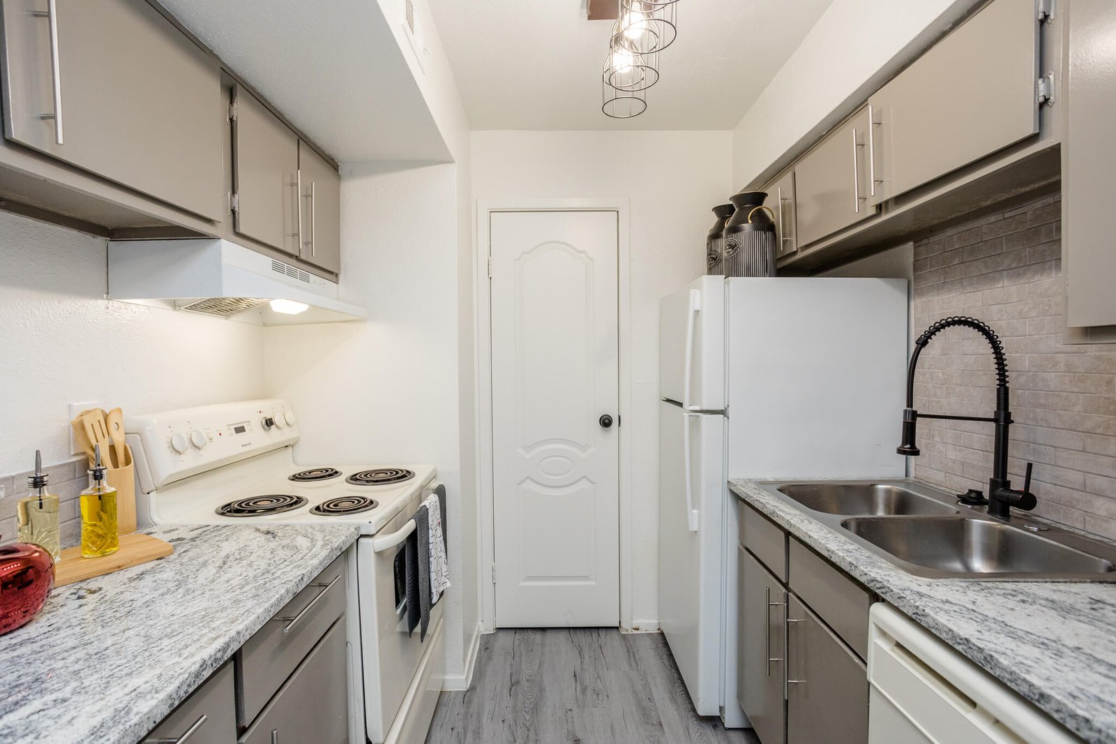 1 Bedroom Rental – 2600 Westridge St., Houston, TX, 77054