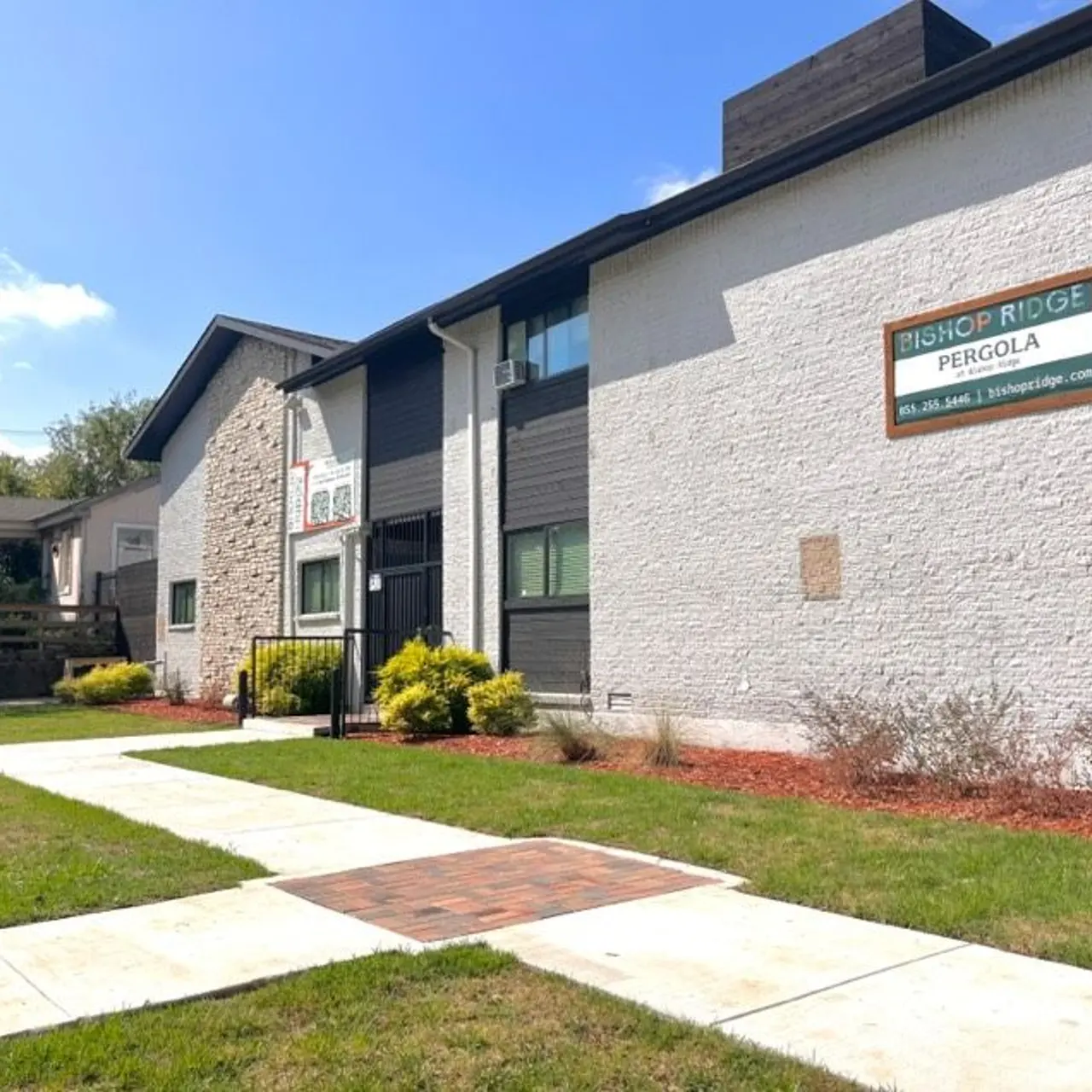 Pergola at Bishop Ridge - Suburb, Building, Housing