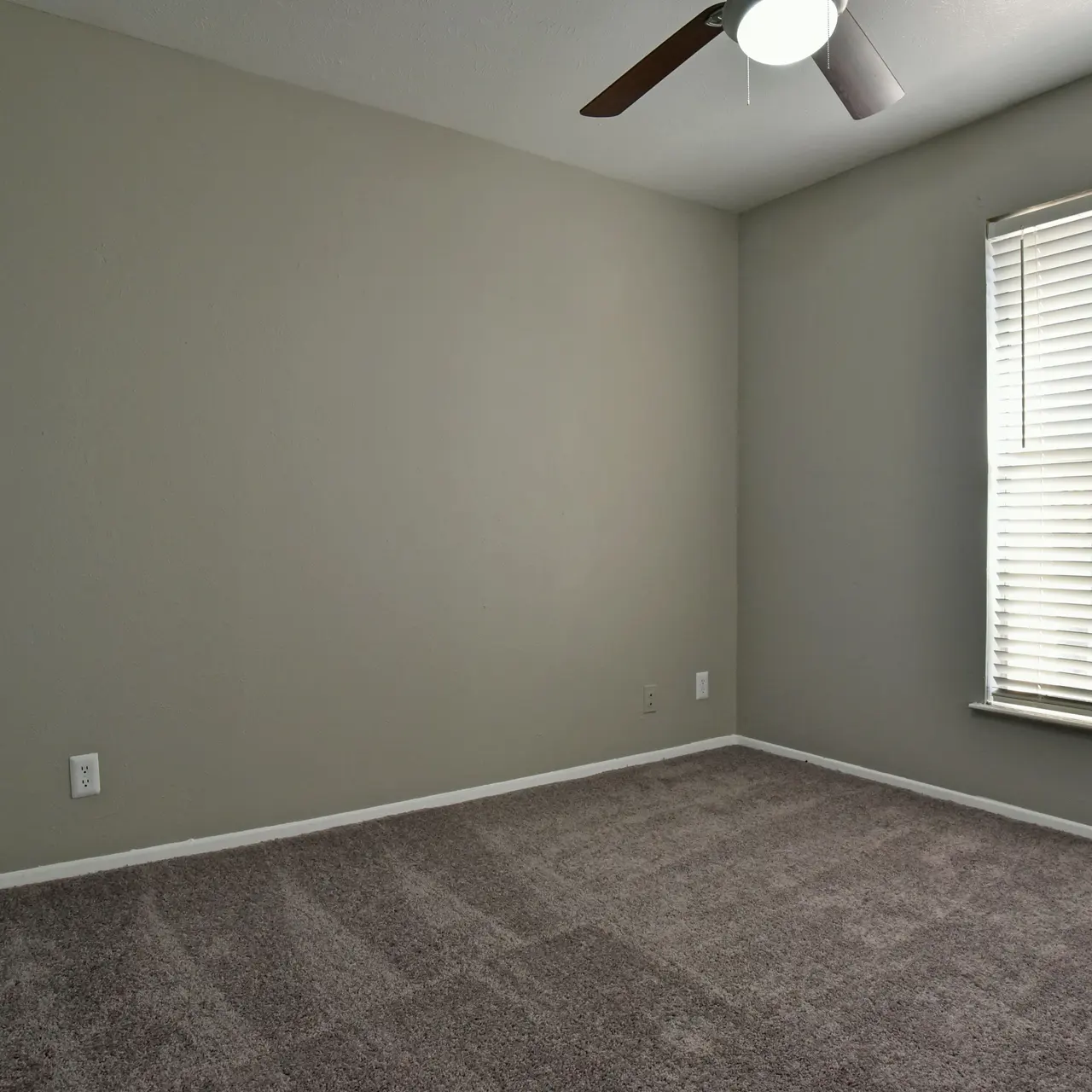 Northaven Terrace - Corner, Floor, Flooring