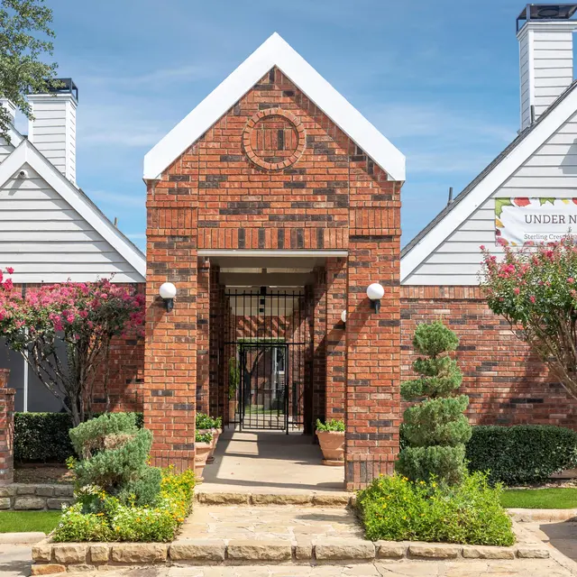 Sterling Crest - Portico, Housing, House
