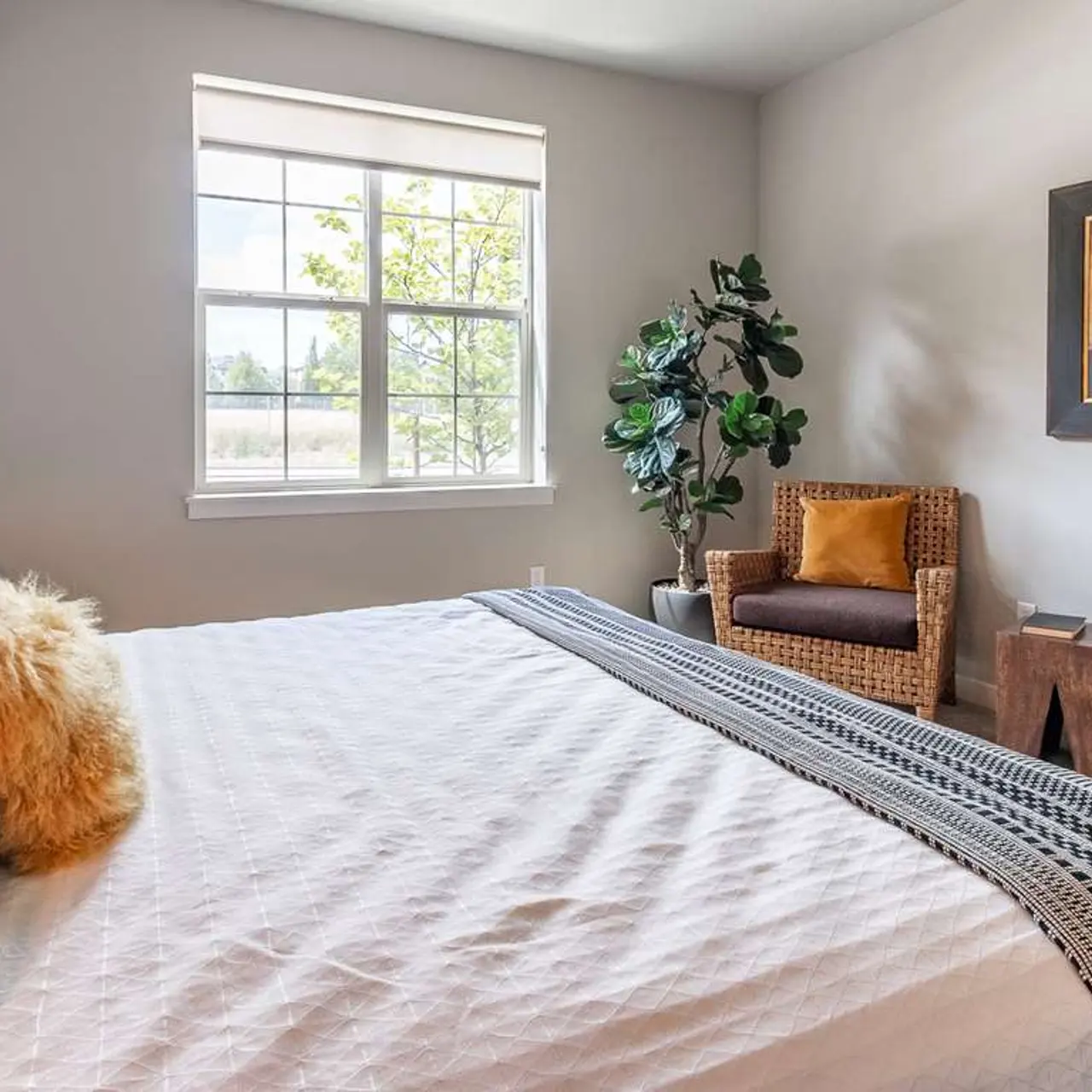 The Villas at Amberglen West The Villas at Amberglen West - Bed, Room