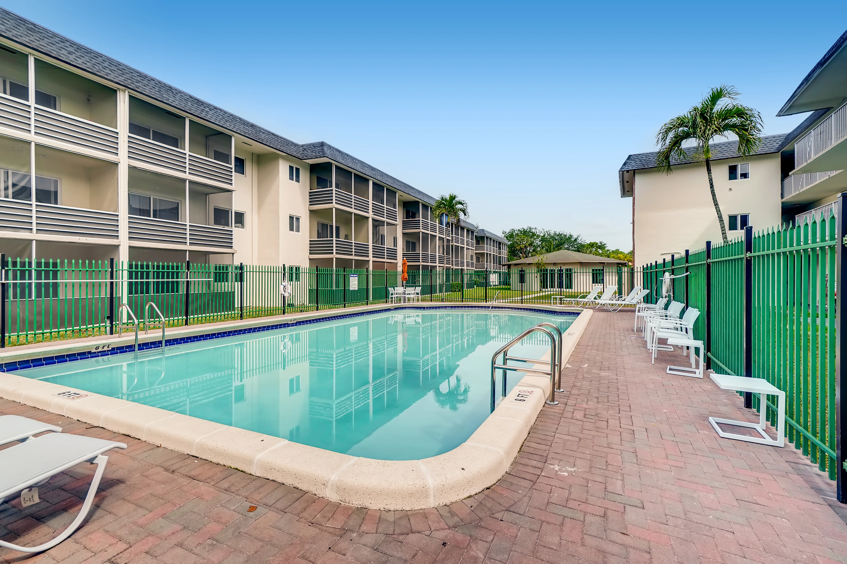 Spectra Palms - Pool Spectra Palms - Pool
