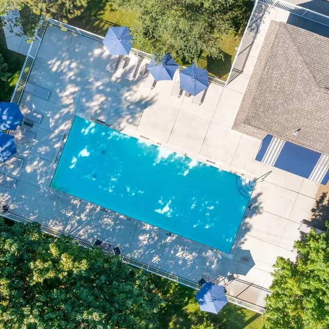 Windsor Woods Apartments - Urban, Nature, Scenery