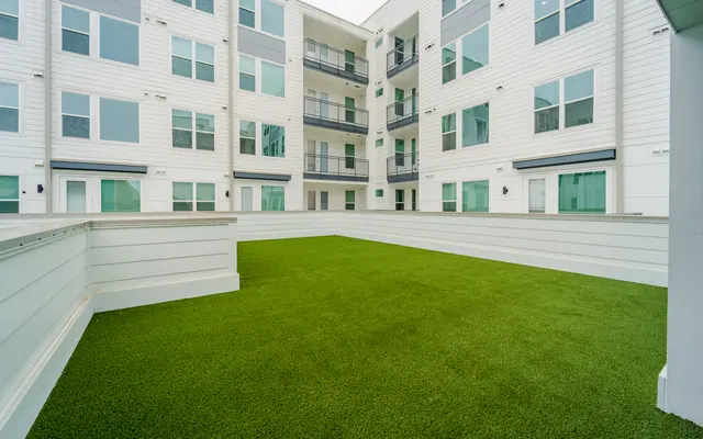 Warehouse District - Grass, City, Lawn