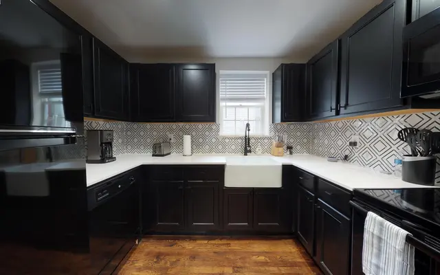 Bella Villa Bella Villa - Room, Wood