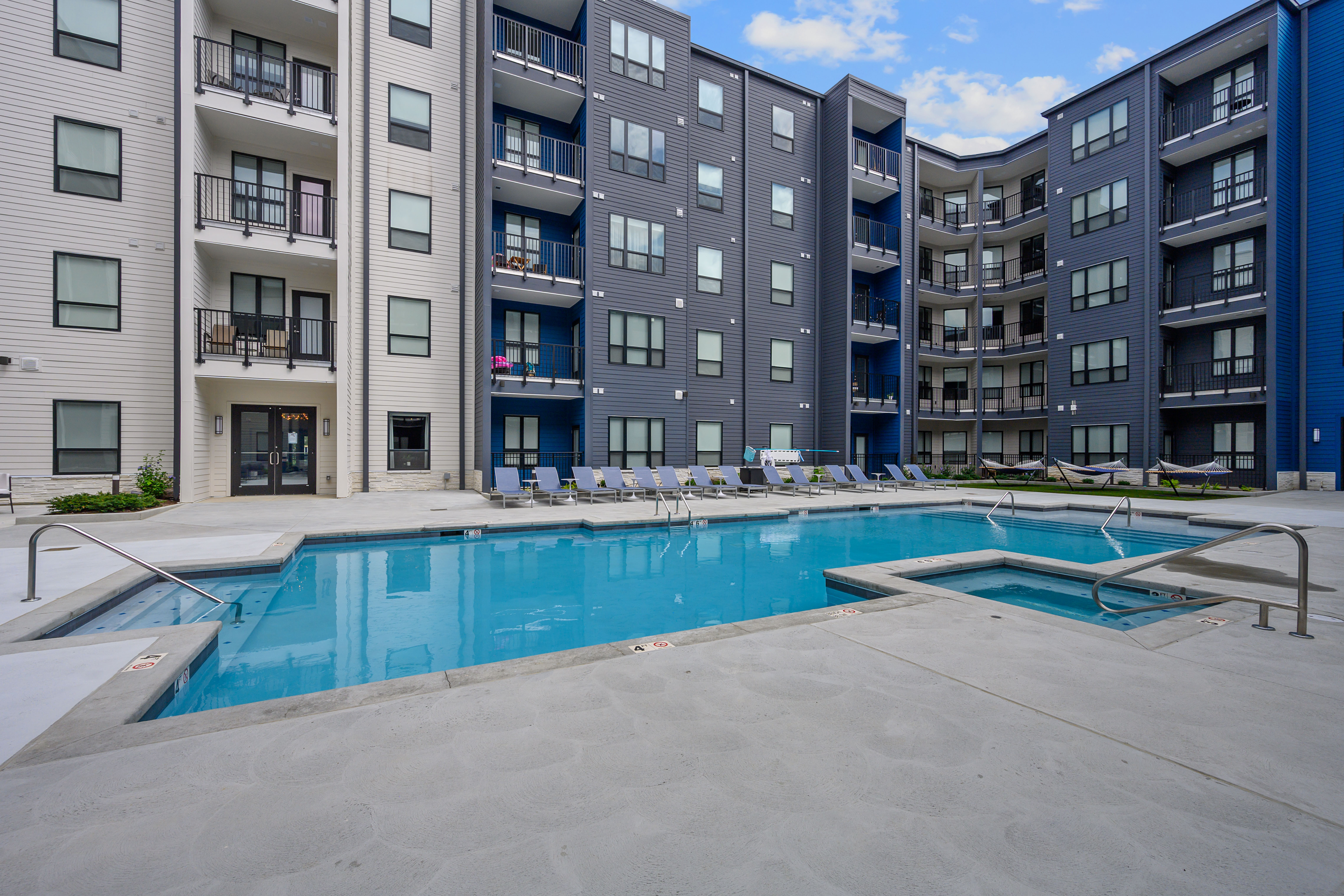 Aspire Kenwood - City, Apartment Building, High Rise