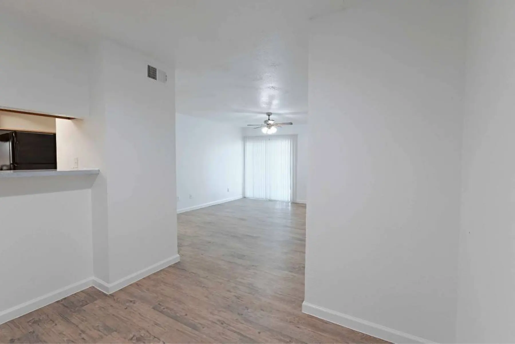 p2527064_Lexington_Hills_2bed_1bath_A_6_2_FloorPlan.jpg