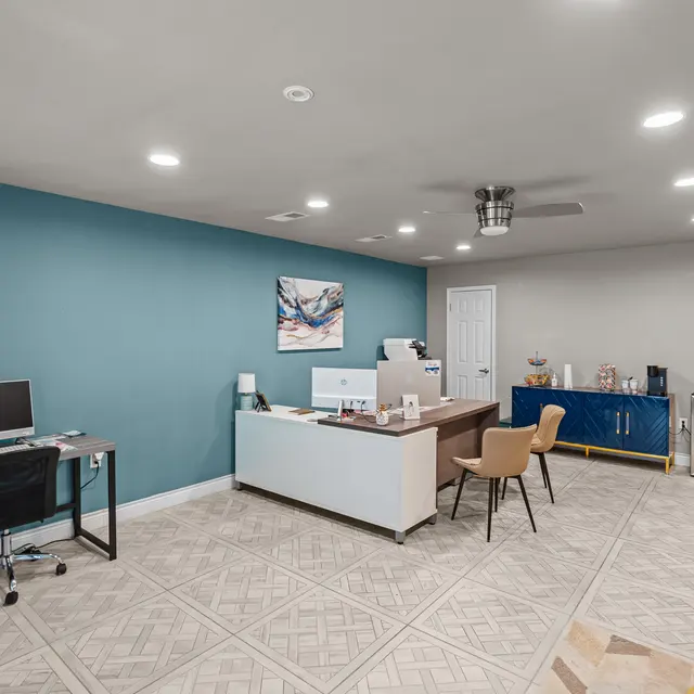 Holly-Office_Dog park-Resized Small-8.jpg