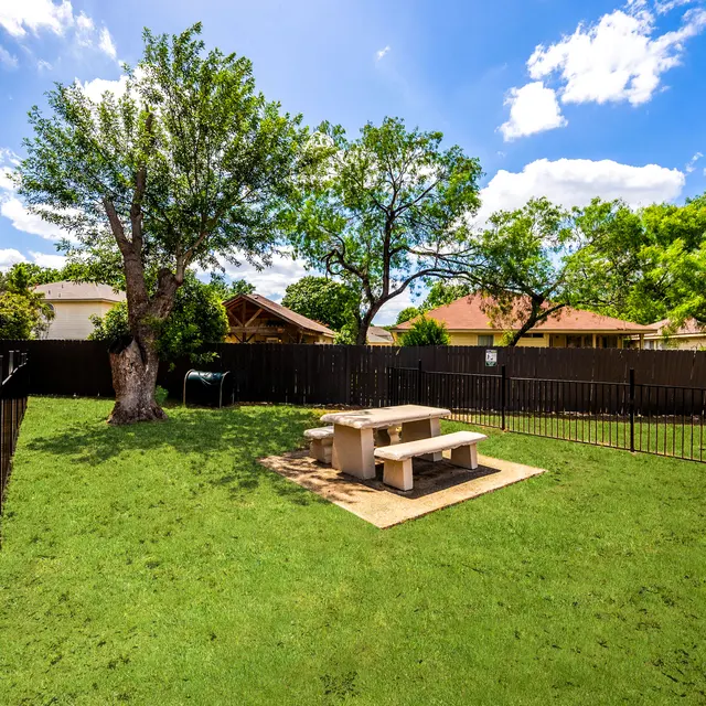 3200 Thousand Oaks Dr-45.jpg