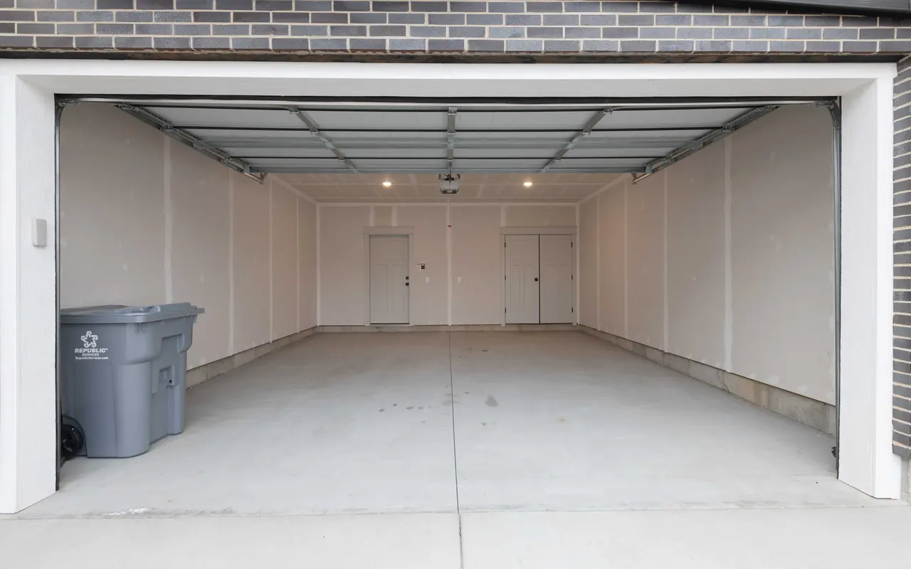 Copperwoods at Harrisville - Floor, Indoors, Garage