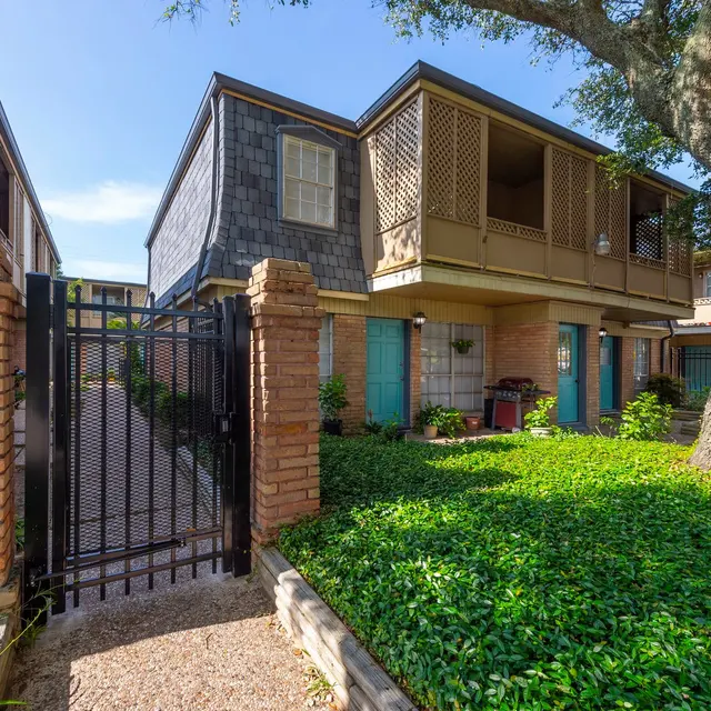 Palm Shores - Neighborhood, Housing, Villa