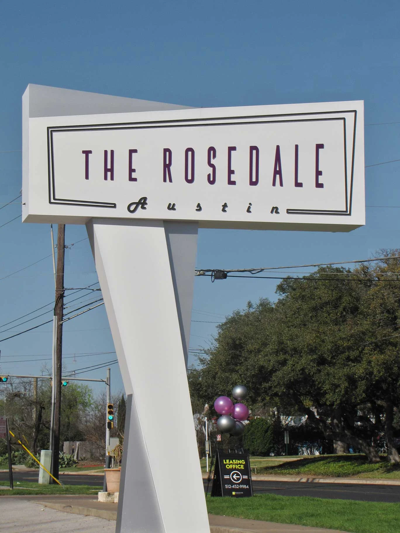 The Rosedale - Sign, Symbol, Traffic Light