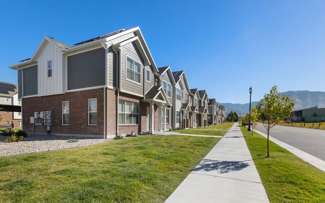 Station at Park Meadows - Suburb, Neighborhood, Plant