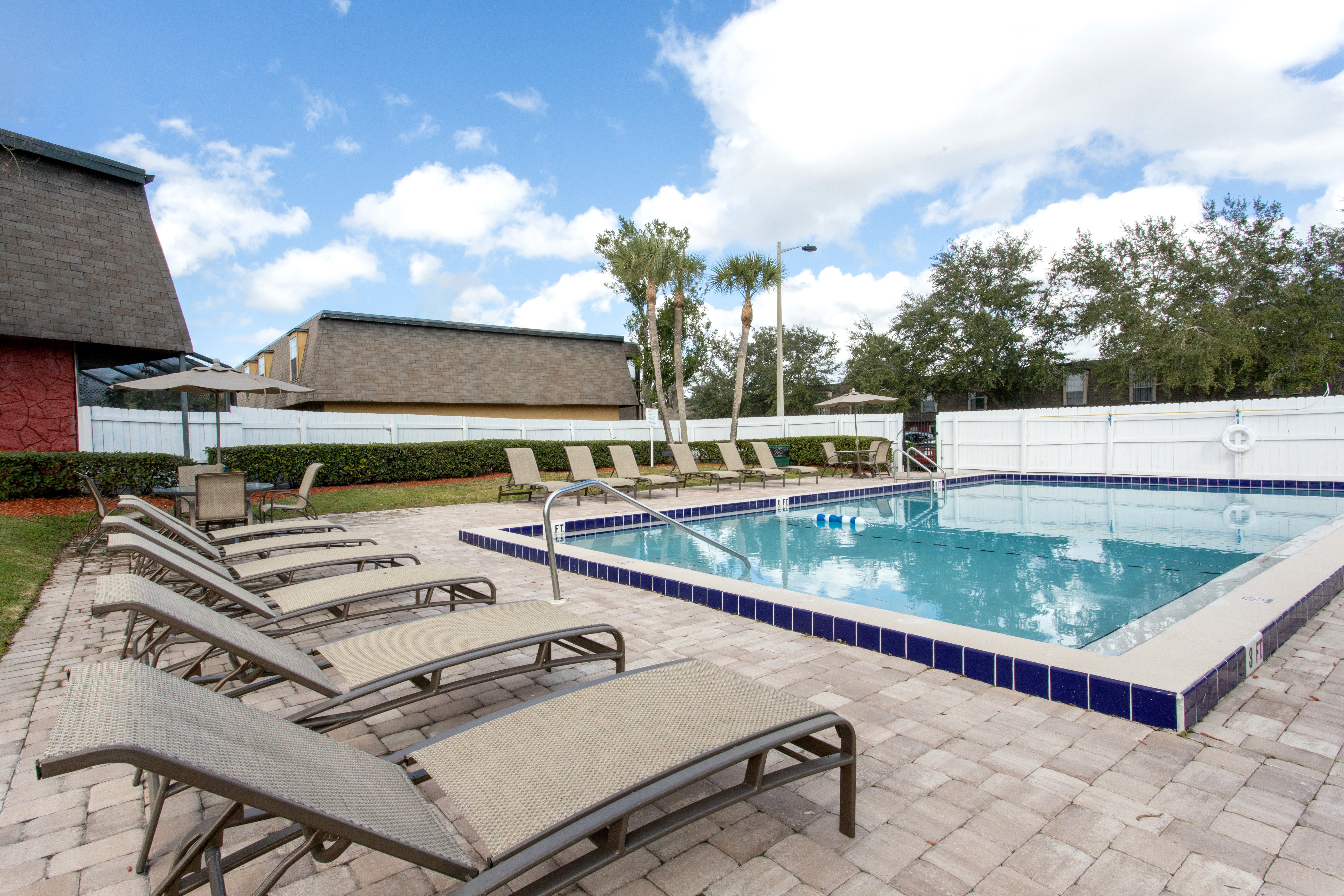 Villas at Pinecrest Pool Villas at Pinecrest Pool