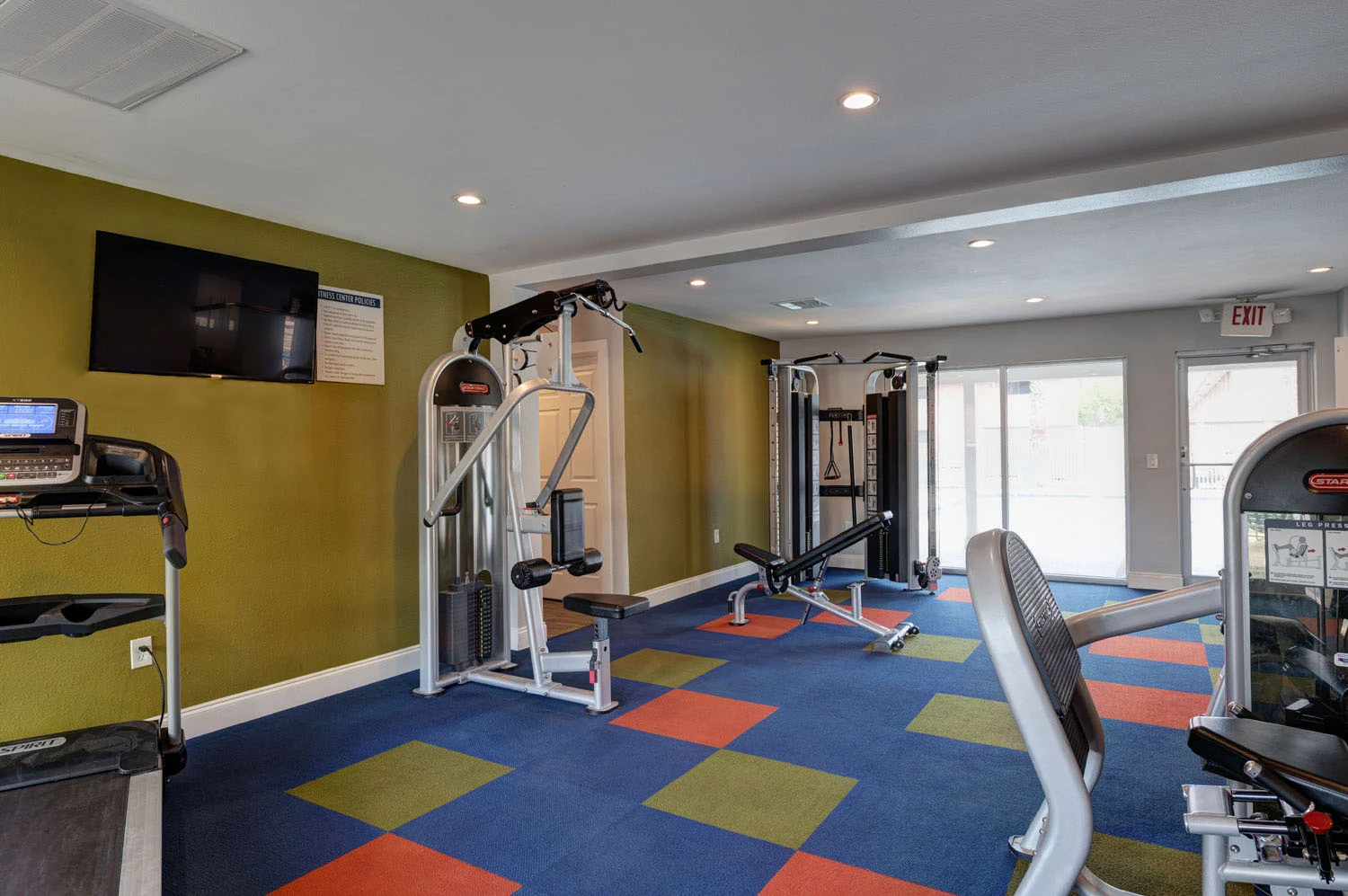 The Avenue The Avenue - Computer Hardware, Monitor, Screen