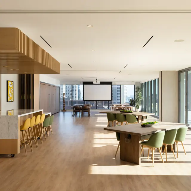 Conference Lounge & Kitchen - West San Diego