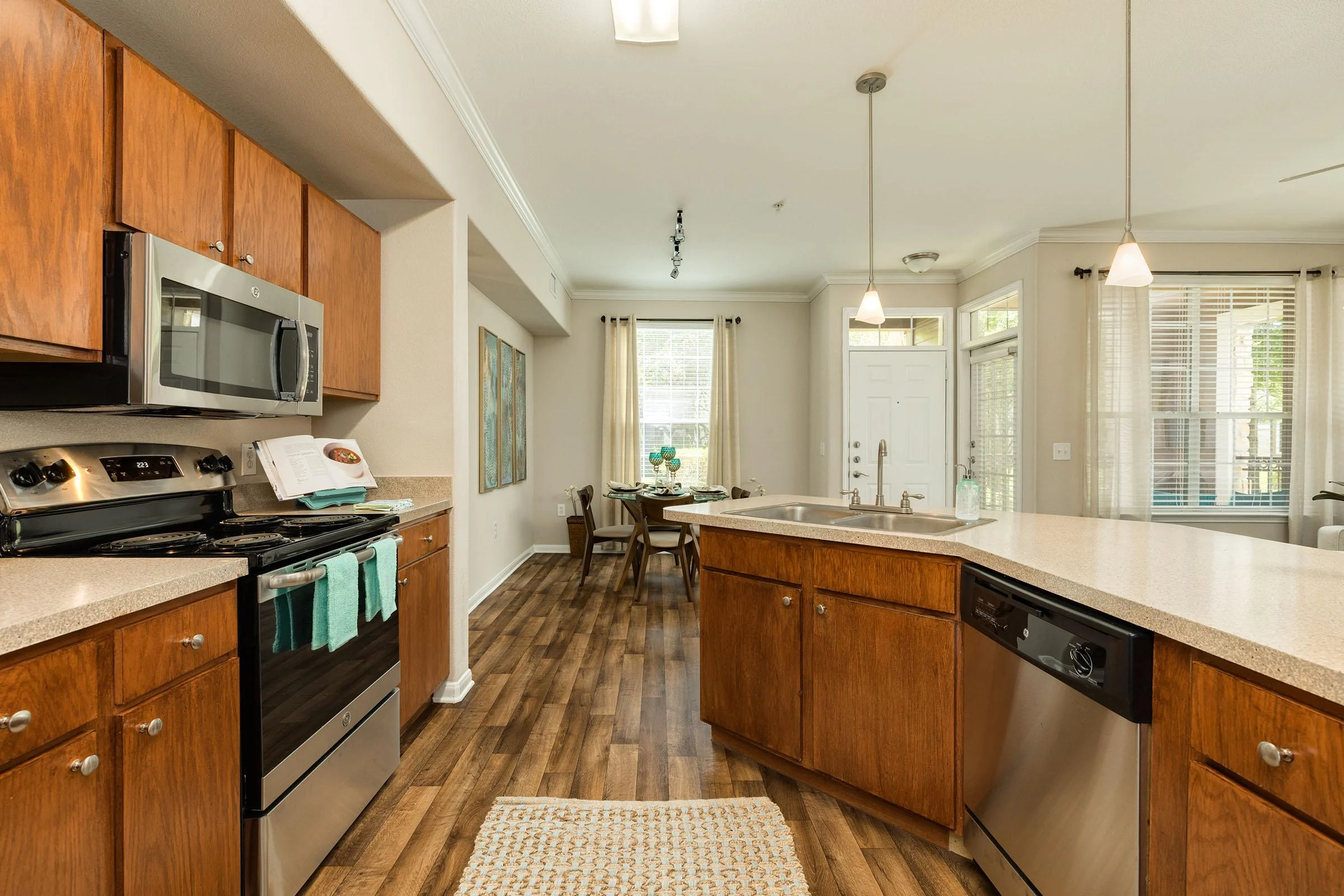 Edgewater at Lake Jackson Edgewater at Lake Jackson - Indoors, Interior Design, Wood