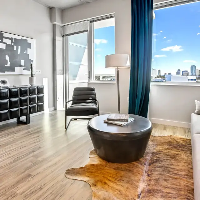 Vantage St Pete - Indoors, Interior Design, Home Decor