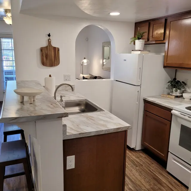 Lantana Apartments Lantana Apartments - Indoors, Interior Design, Kitchen